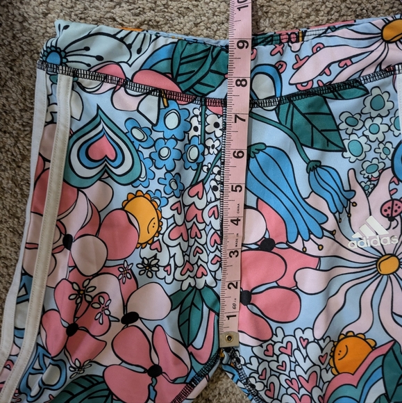 ADIDAS GIRLS Clear Sky 70’s Print Bike Shorts Size M 10/12 - Picture 8 of 8